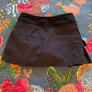 Girls Ivivva skirt